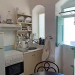 Vera's Traditional House - Chora *