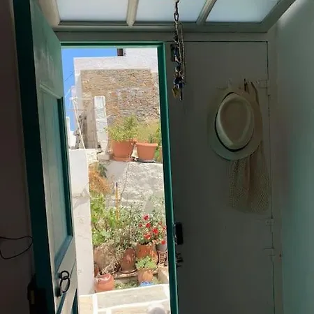 펜션 Vera's Traditional House - Chora Serifos Town